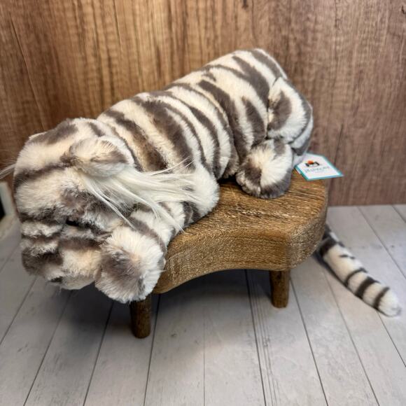Jellycat Little Sacha Snow Tiger Jellycat Snow Tiger Arctic NEW FAST SHIP - Picture 4 of 9